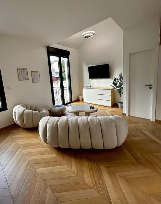 ווילג'וף Maison Cosy, Grand Paris, A 3 Minutes Du Metro מראה חיצוני תמונה