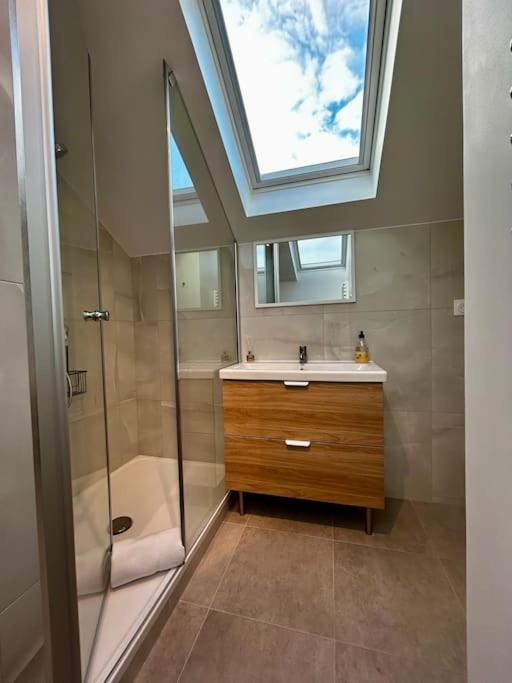 ווילג'וף Maison Cosy, Grand Paris, A 3 Minutes Du Metro מראה חיצוני תמונה